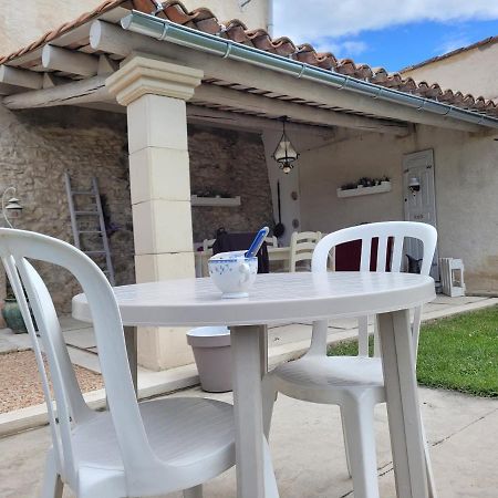 Grange Voutee Avec Jardin Villa Mane Kültér fotó