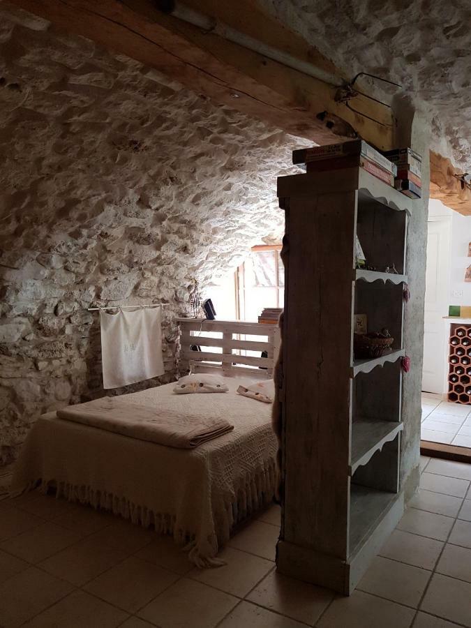 Grange Voutee Avec Jardin Villa Mane Kültér fotó